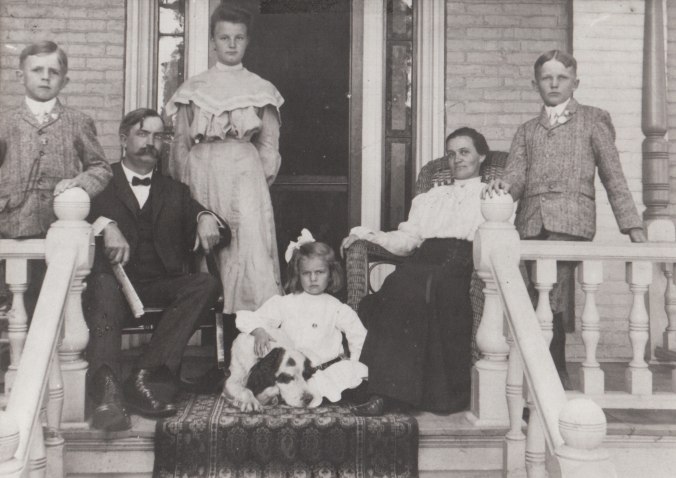 The Warner family on the front steps of their Farmington home in 1904